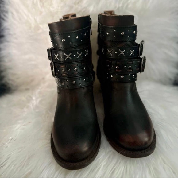 FREEBIRD CASPAIN - Picture 2 of 3